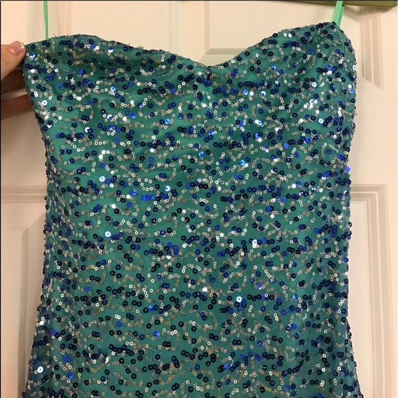 Strapless sequin mermaid prom formal dress 🧜🏻‍♀️ - Picture 2 of 7